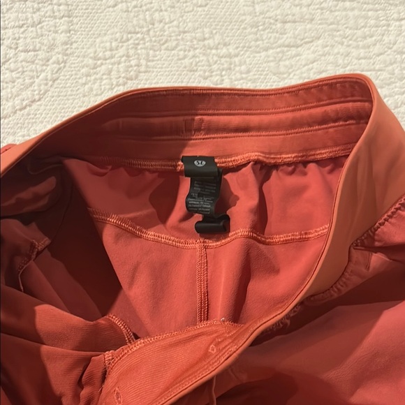 Lululemon Athletica Brown Athletic Shorts Size Small. Nearly new. - Picture 4 of 8